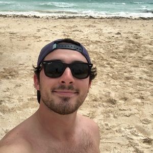 Meet your Posher, Mika